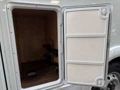 Sunlight T 68 5 Personen Fahrzeug + Automatik