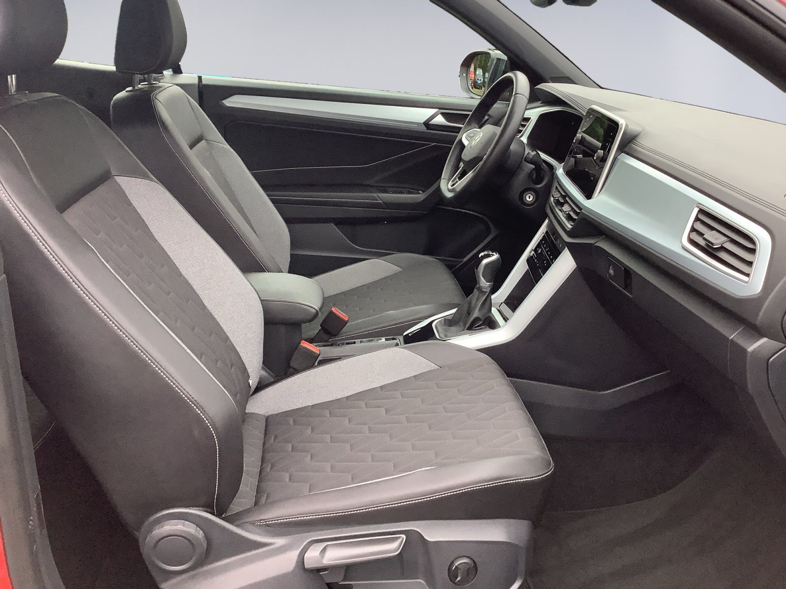 Volkswagen T-Roc - Bild 15