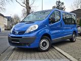 Nissan Primastar Kombi L1H1 2.7t 9Sitze TÜVneu AHK - Nissan Primastar mit Diesel-Antrieb: Van