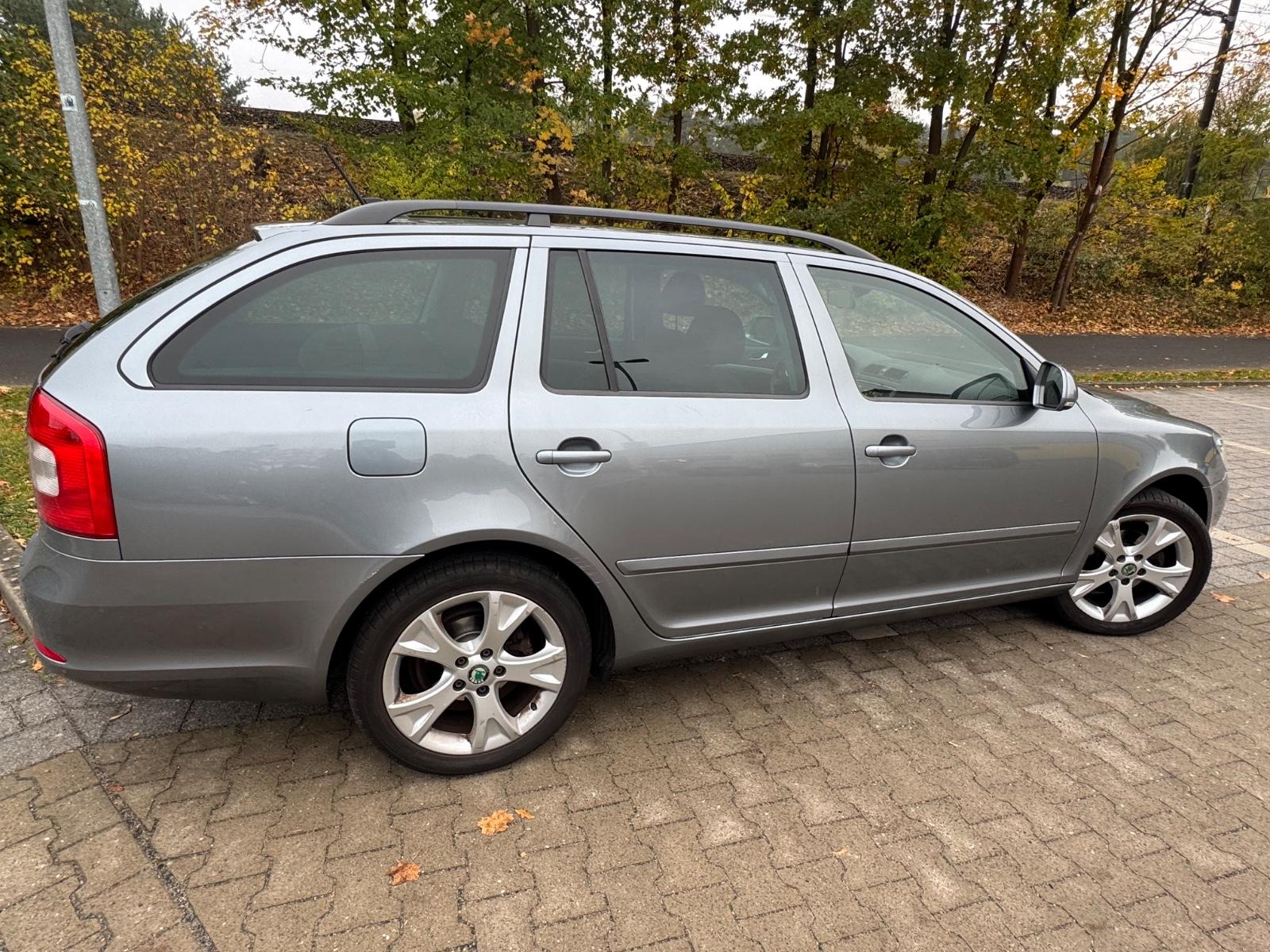 Skoda Octavia 1.6 TDI Elegance Combi Elegance