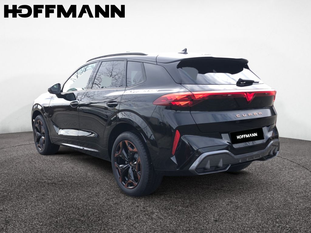 Fahrzeugabbildung CUPRA Terramar 1.5 eTSI DSG AHZV Edge Paket Sennheiser