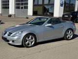 Mercedes-Benz SLK 350 Aut Bi-Xenon Leder Windschott Nackenheiz - Mercedes-Benz: Slk Windschott
