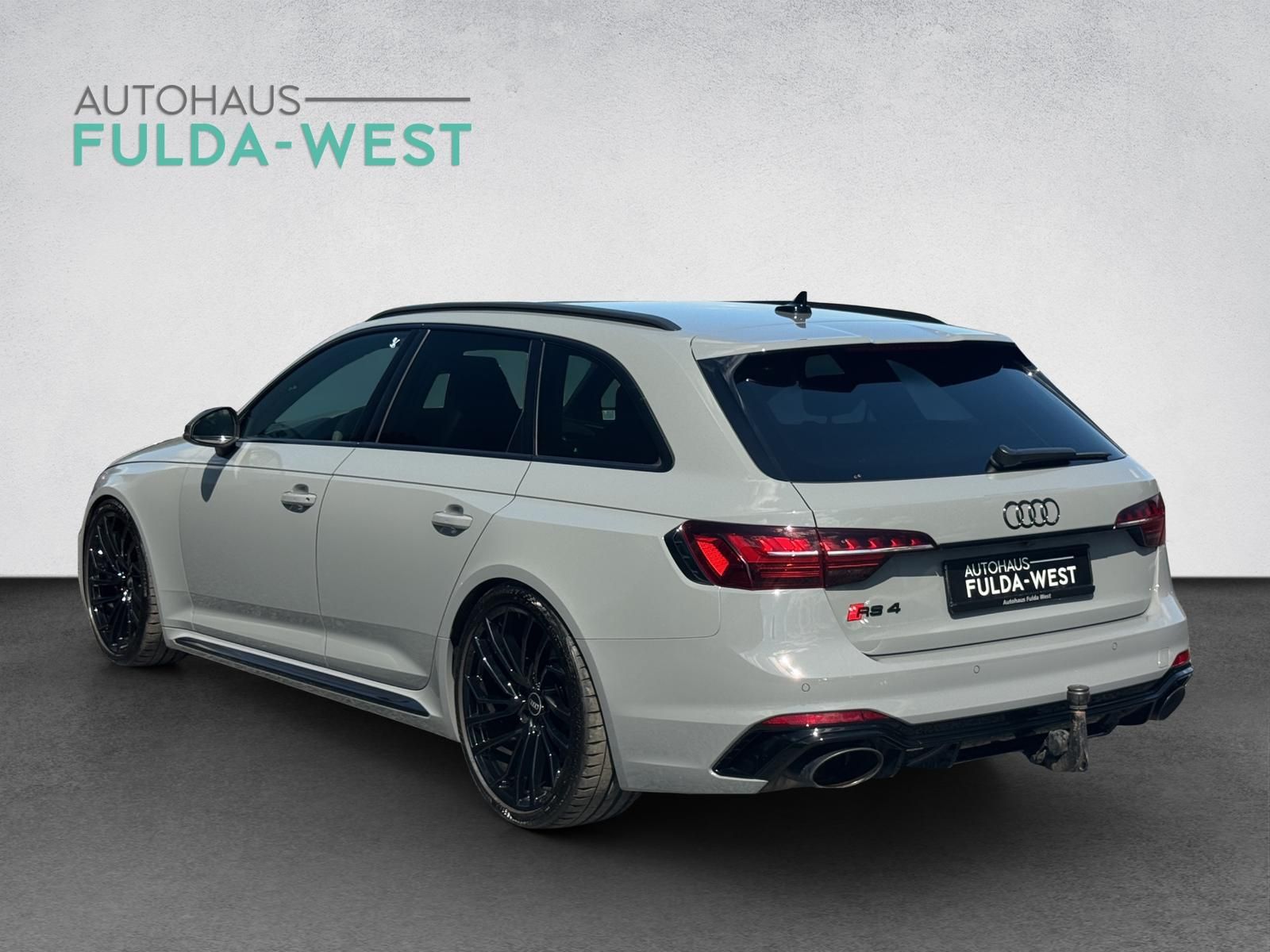 Audi RS4 Avant 2.9TFSI MTM Matrix Keramik RS-AGA AHK foto 5