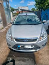 Ford Focus 1,6 Ghia Turnier Ghia - Ford Focus aus 2009: Ghia
