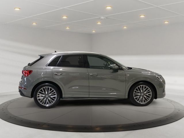 Q3 S line 45 TFSI quattro S-line,Navi,LED,elektr