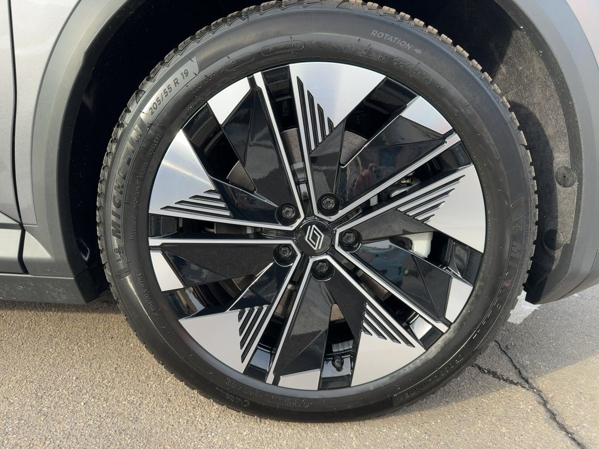 Fahrzeugabbildung Renault Scenic E-Tech 100% ele Techno 220 Long Range