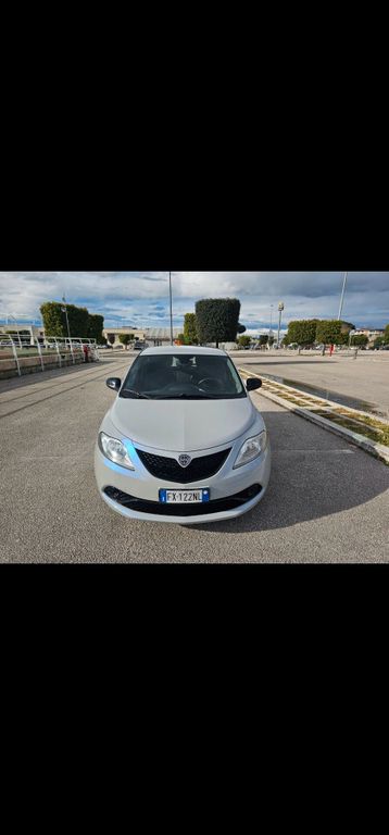 Image of Lancia Ypsilon