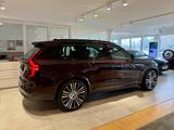 Volvo XC90 Ultra Dark T8 Recharge Plug-In Hybrid AWD - Volvo XC90 Tageszulassungen