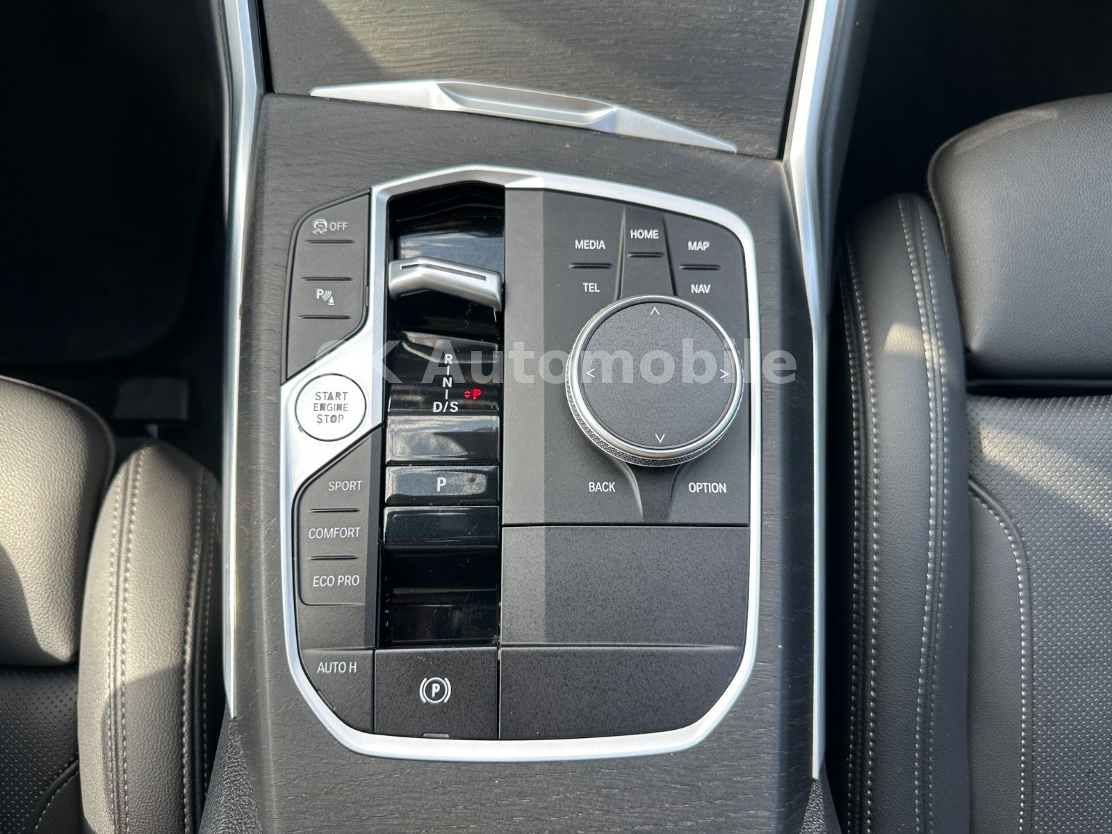 Fahrzeugabbildung BMW 320d xDrive M-Sport/Widescreen/Navi/Pano/LED/AHK