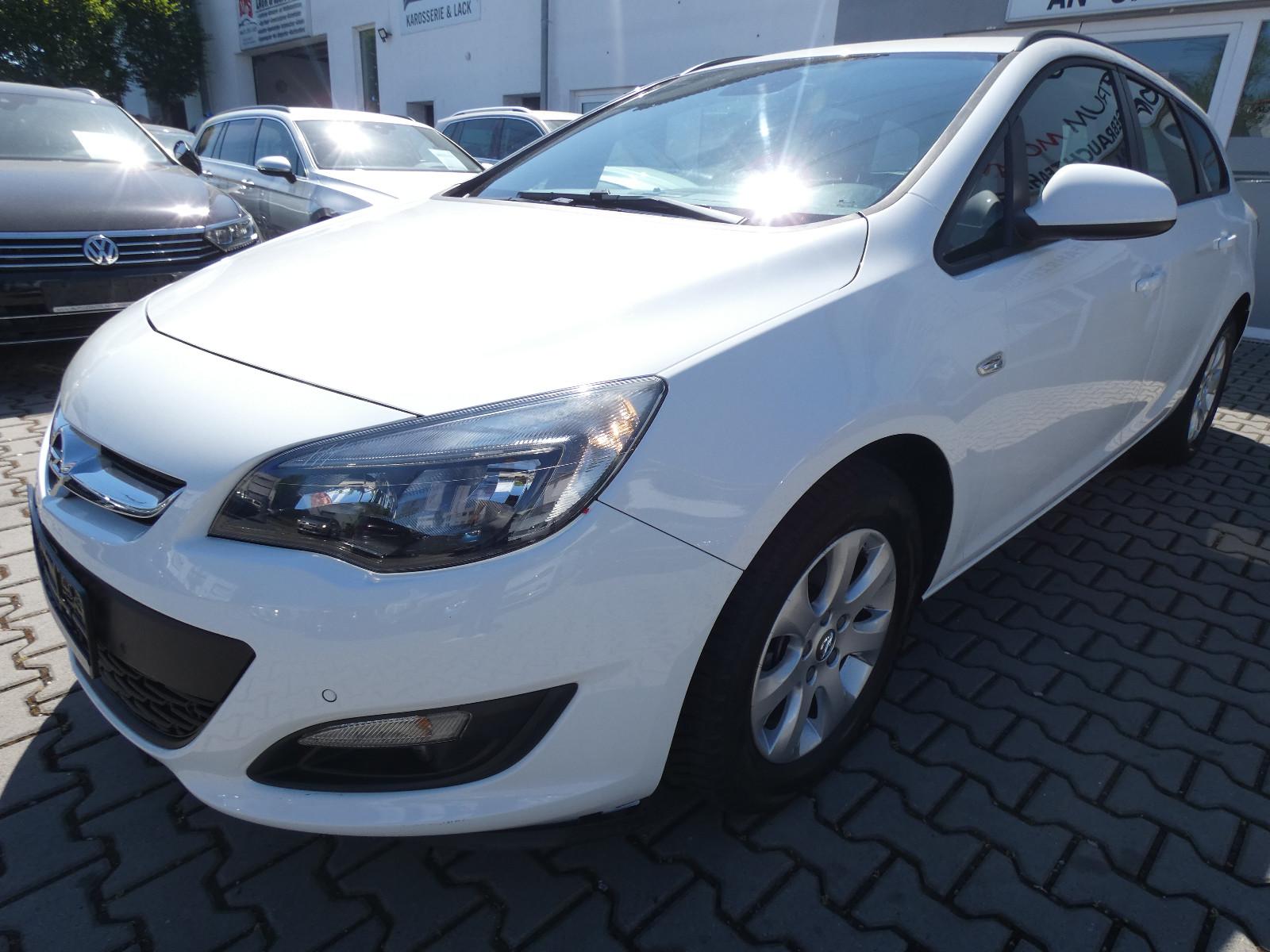 Opel Astra J Sports Tourer Style