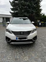Peugeot 5008 BlueHDi 180 EAT8 Allure Allure - Peugeot 5008 mit Panoramadach
