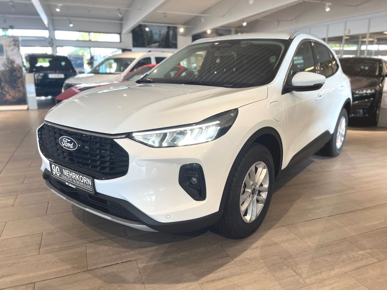 Fahrzeugabbildung Ford Kuga PHEV Titanium NAVI Kamera Winter Paket