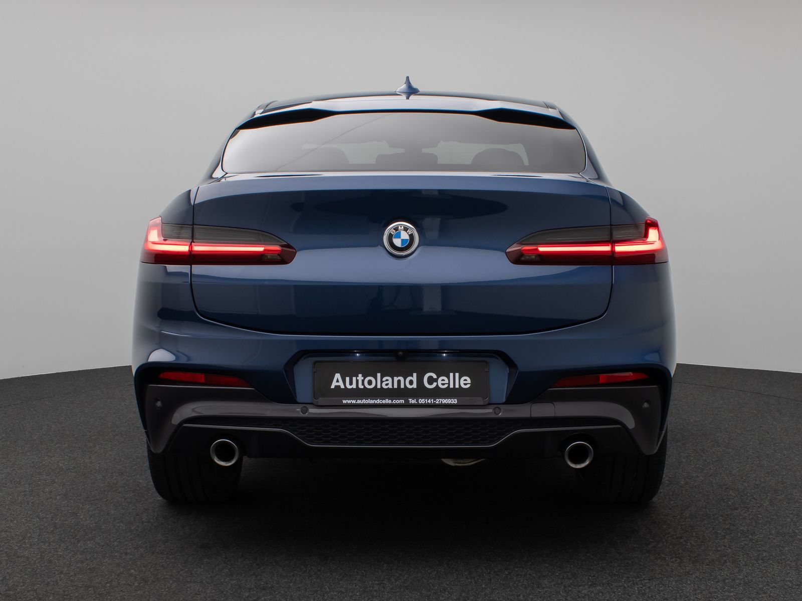 Fahrzeugabbildung BMW X4 xD30d M Sport Panorama Kamera HUD H/K AHK 21"