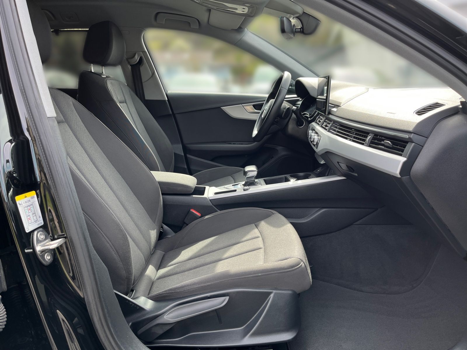 Audi A4 - Bild 14