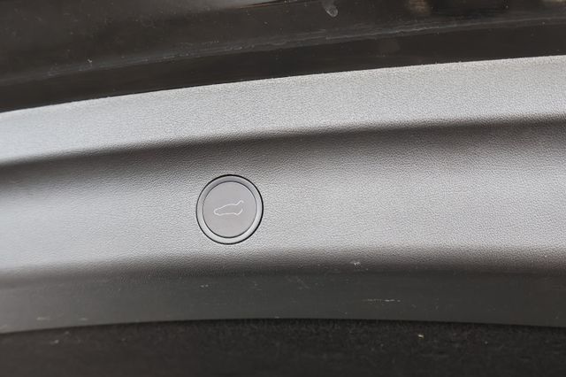 Tesla Model Y Long Range Dual AWD AUTOPILOT 3+PANO
