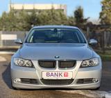 BMW 318d E90 EMW Select.AHK Navi Xenon M-fahrwerk - BMW 318 Limousine E90 mit Diesel-Antrieb