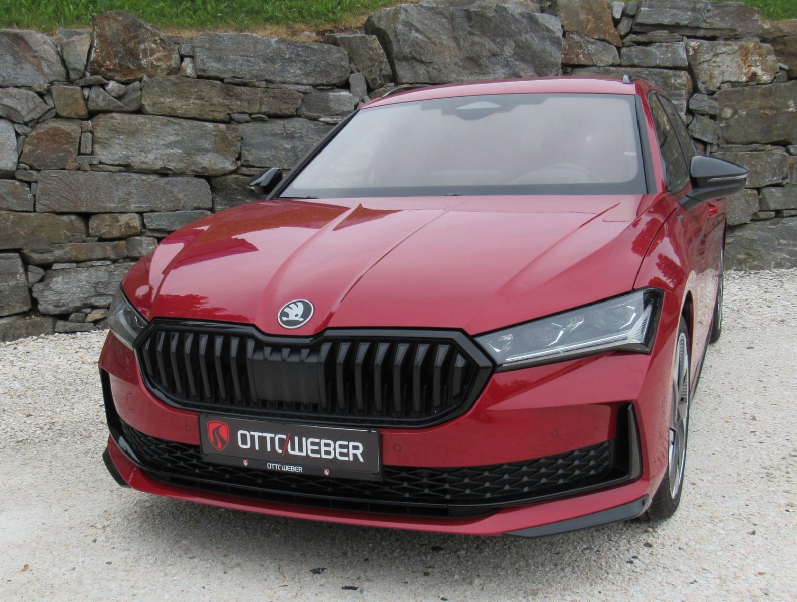 Skoda Superb Combi 1.5 TSI iV DSG Sportline AHK TRAVEL imagem 2