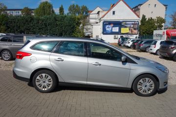 Ford Focus - 8