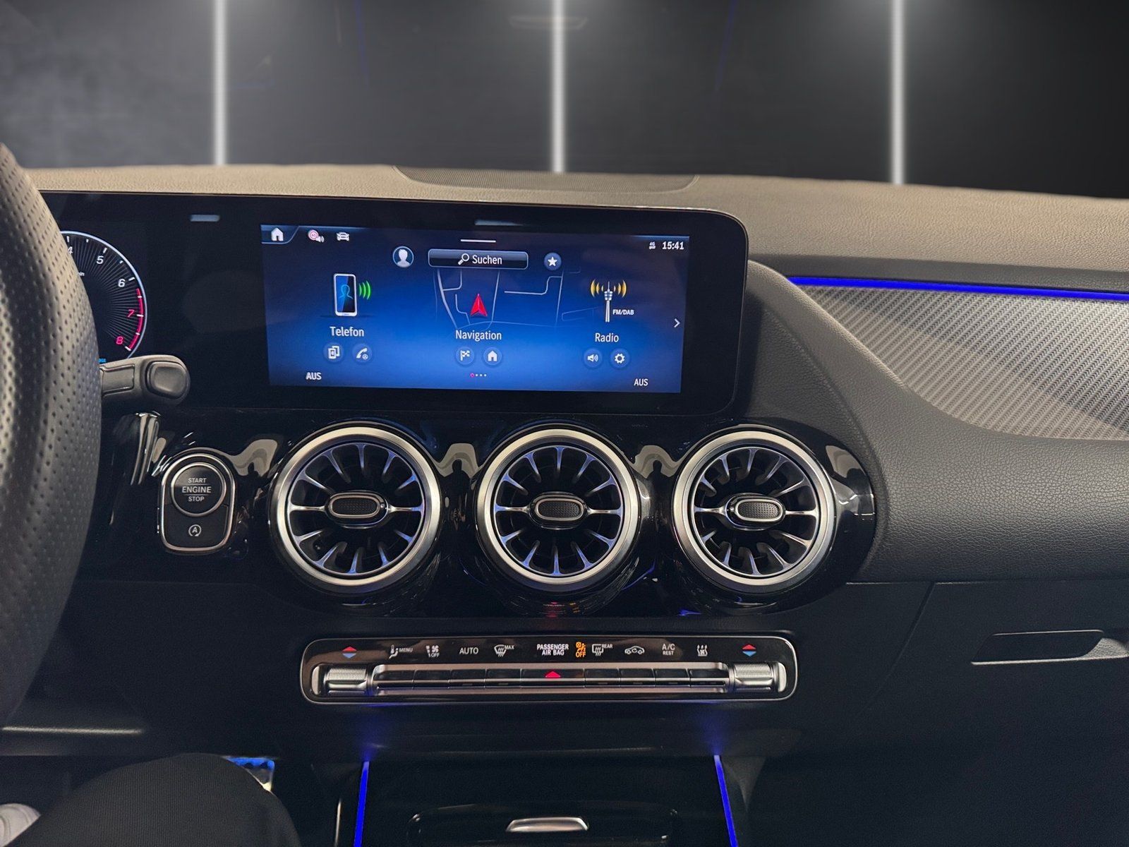 Fahrzeugabbildung Mercedes-Benz GLA 220 4M AMG*STDHZG*Totwi*LED*EasyPack*CarPlay
