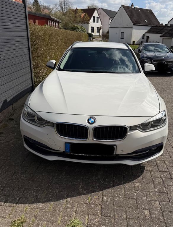 Image of BMW 330