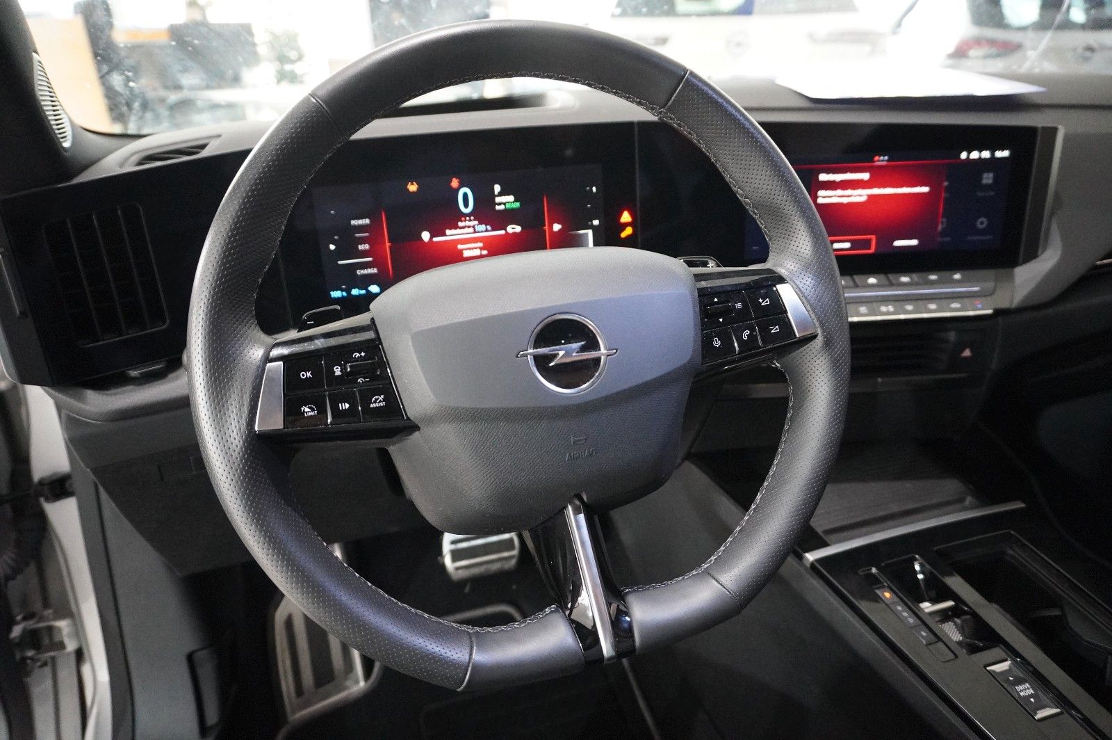 Fahrzeugabbildung Opel Astra L Lim. 1.6 HYBRID GS SPORT NAVI/360°/SPORT