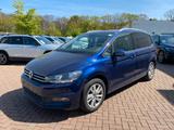 Volkswagen Touran  Lounge DSG7 BMT/Start-Stopp - Volkswagen Touran mit Benzin-Antrieb: Kombi, Automatik