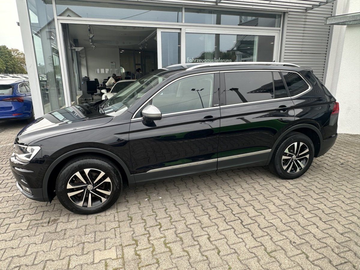 Volkswagen Tiguan Allspace 2.0 TDI United  AHK Navi Pano AC imagem 3