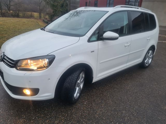 Volkswagen Touran Life AHK Panoramadach DSG Navi