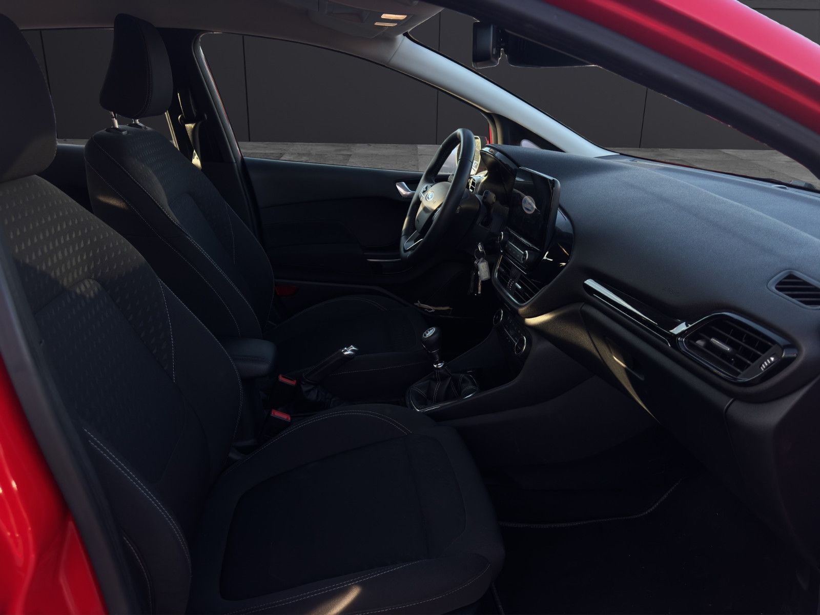Fahrzeugabbildung Ford Fiesta Titanium/Keyless/ACC/Winterpaket/Export