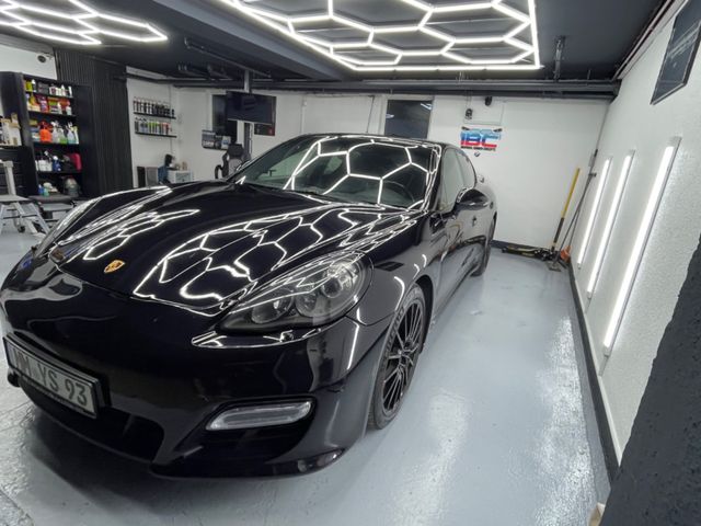 Porsche Panamera GTS / Vollausstattung / TOP Zustand 