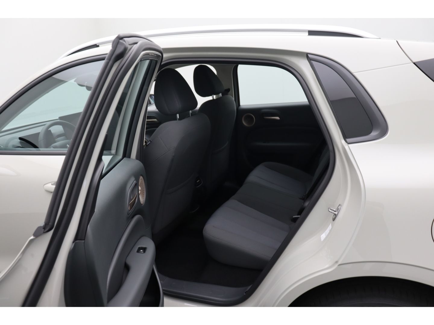 Fahrzeugabbildung GWM ORA 5 Hybrid Premium 360 Kamera ACC SHZ