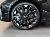 BMW M135 xDrive M Sportpaket * Panorama Glasdach * L - BMW M135 Neuwagen