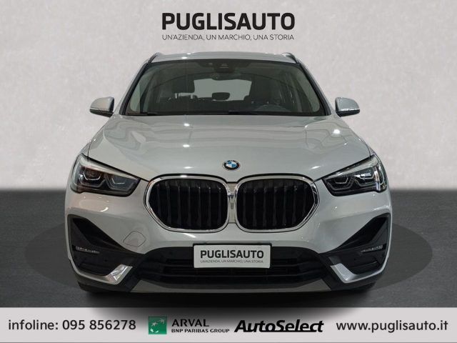 BMW X1 sDrive16d Business Advantage foto 2