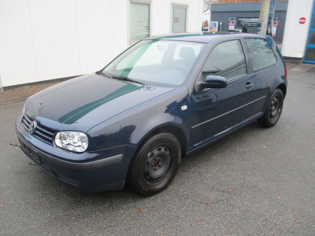 Volkswagen Golf 1.6 Basis