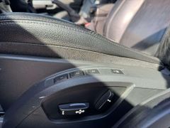 Fahrzeugabbildung Volvo S40 T5 Momentum *BLICKFANG* *TUNING*