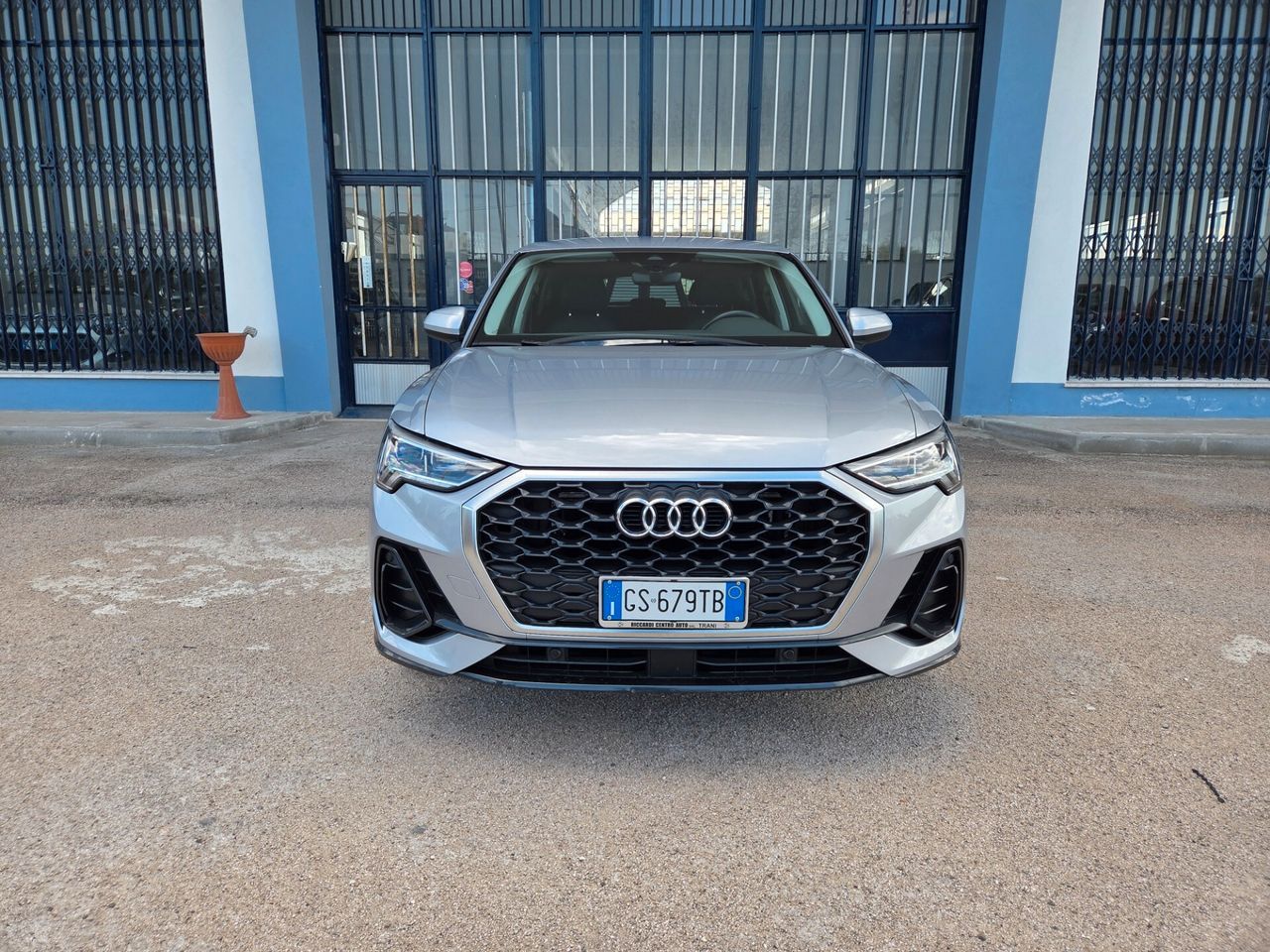 Audi Q3 35 TDI S tronic Business