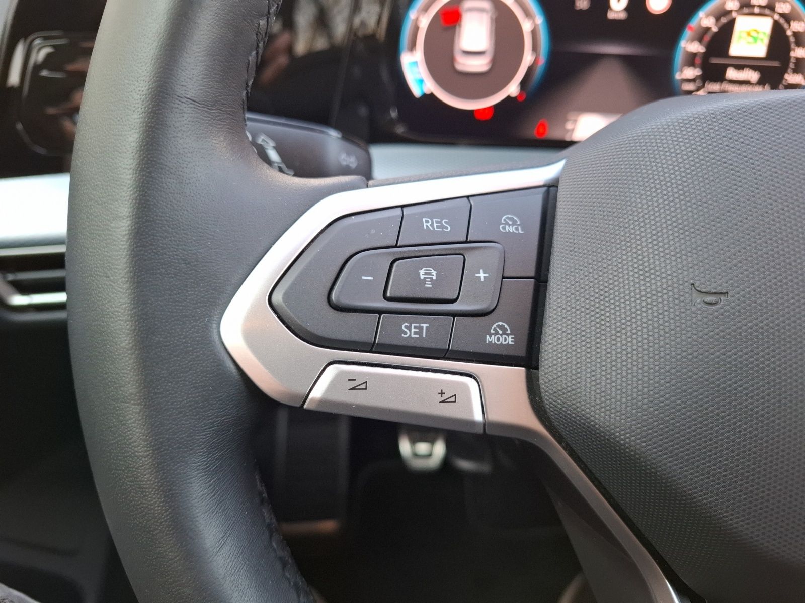 Fahrzeugabbildung Volkswagen Golf VIII Variant TSI Goal Standhzg. LED CarPlay