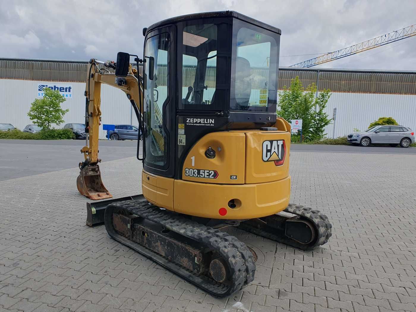 Fahrzeugabbildung CAT 303.5E2CR / nur 2.107h! / 1x Tieflöffel / 2021