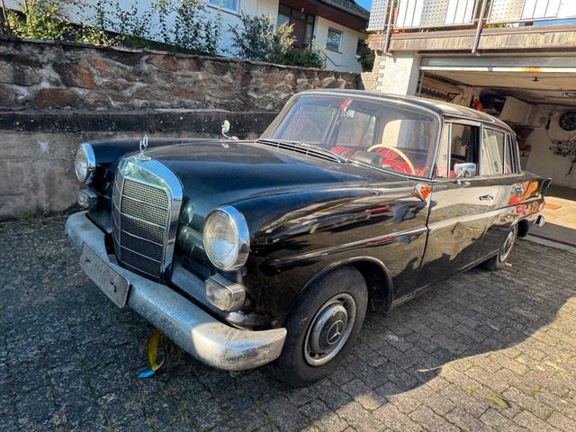 Mercedes-Benz Mercedes 190D W110 Bj 64