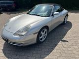 Porsche 911 Carrera 4 Cabrio 996 - Porsche 911 Urmodell aus 2001