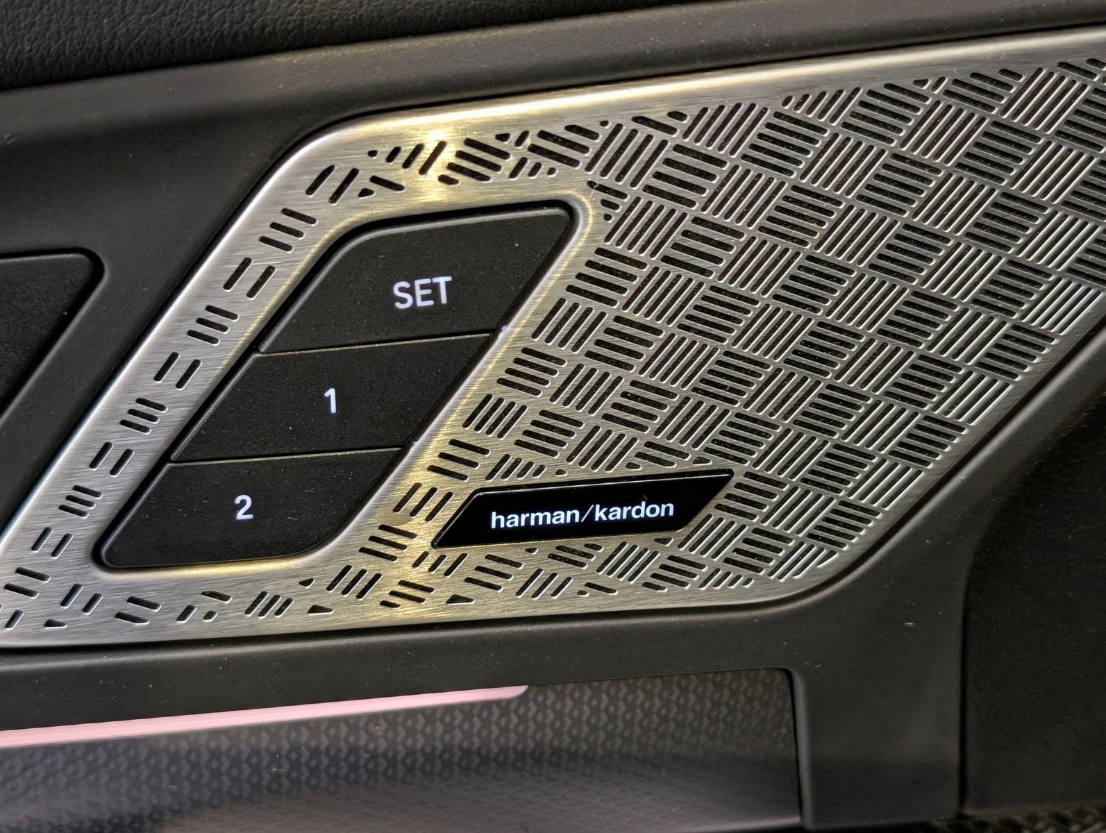 Fahrzeugabbildung BMW X1 23 i xDrive M-Sport H/K Pano Innov AHK Ad-LED