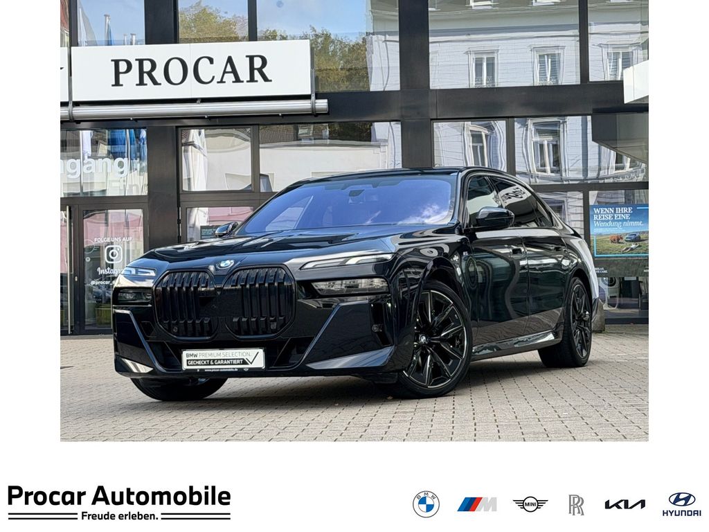 Image of BMW 740