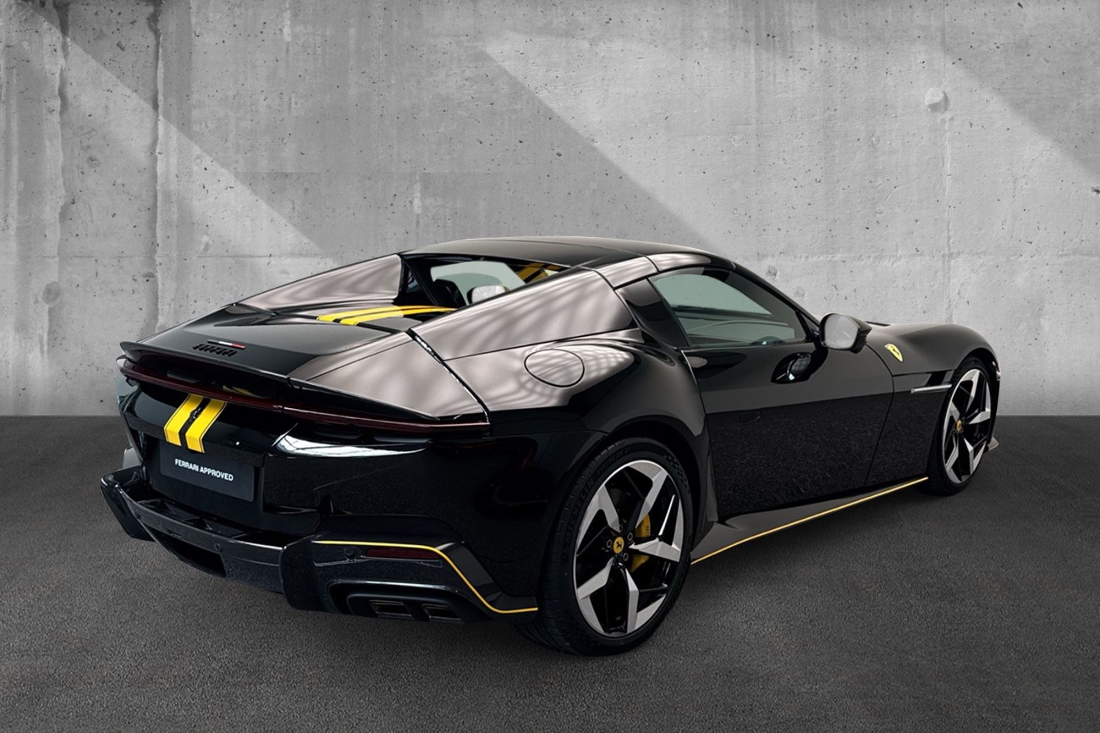 Fahrzeugabbildung Ferrari 12Cilindri Spider*Painted Stripe*Full Carbon*