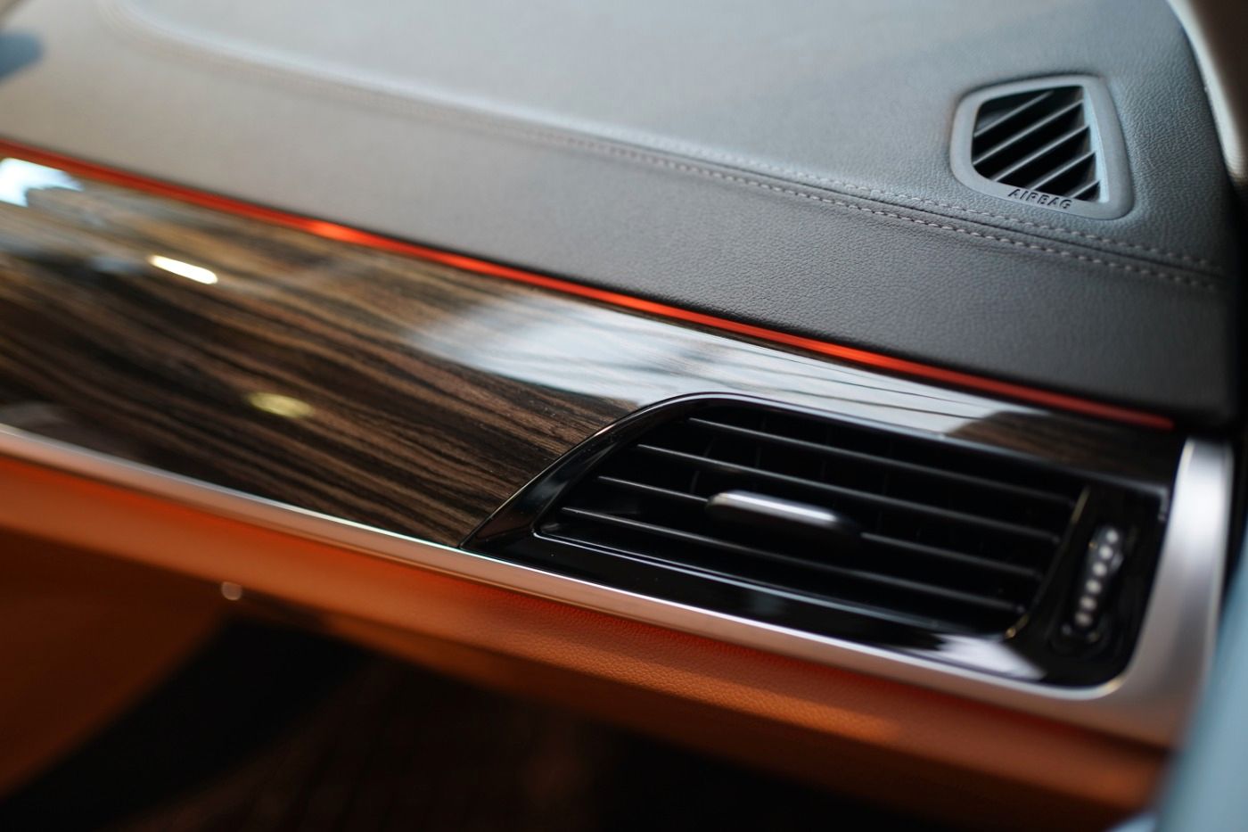 Fahrzeugabbildung BMW 520i Luxury Line +DrivingAssist.+Laserlicht+Head