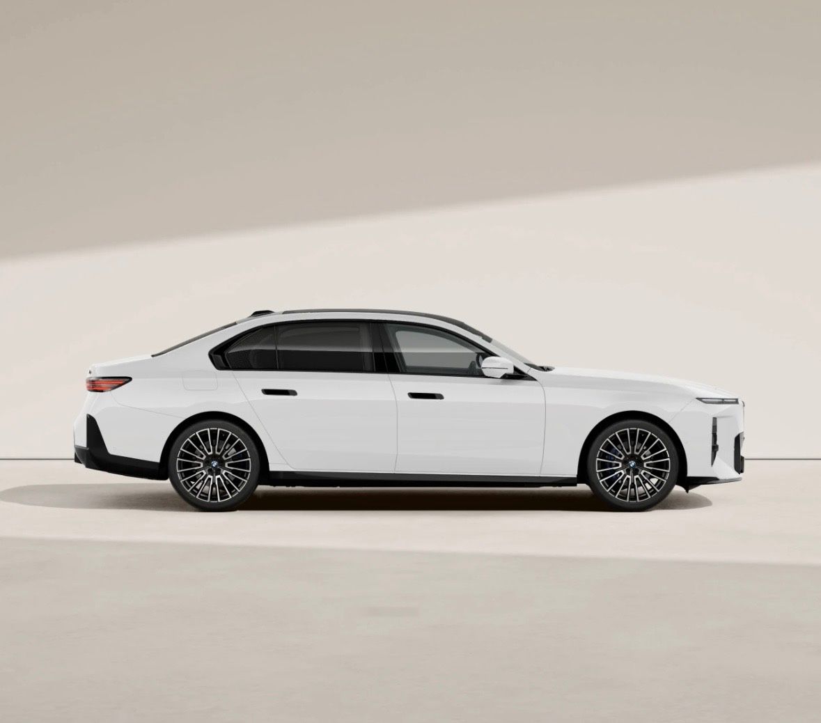 BMW 740d M Sport Neues Modell mit 26% Nachlass imagem 3
