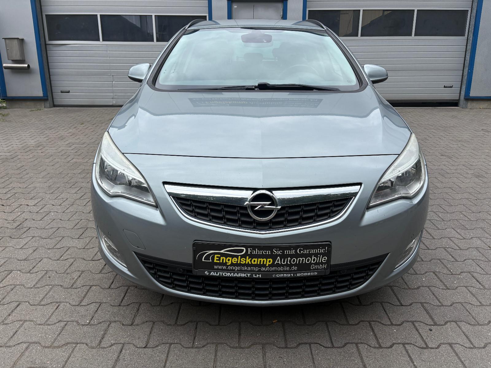 Opel Astra J 1.4 Sports Tourer Design Edition