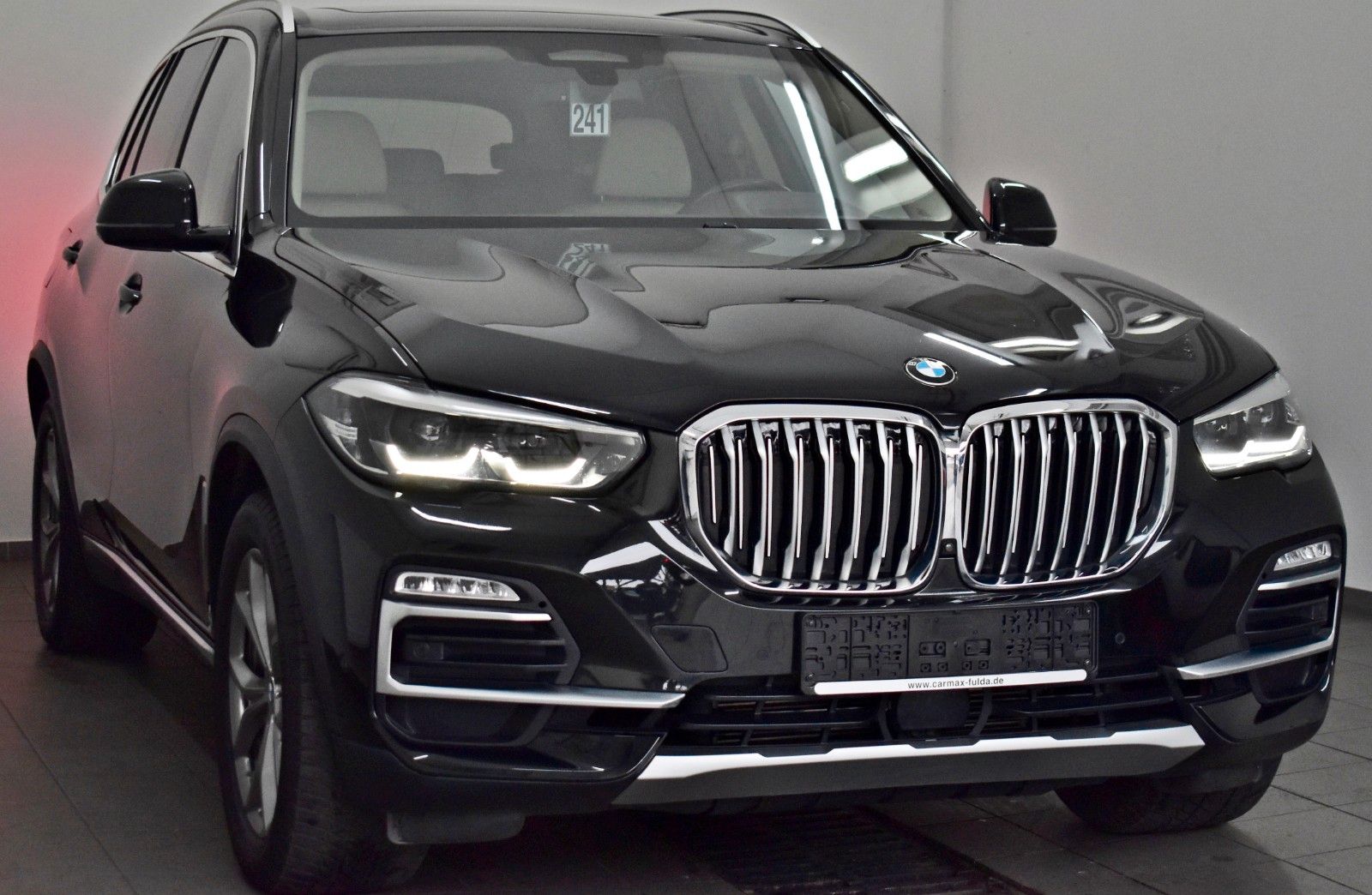 Fahrzeugabbildung BMW X5 xDrive 40i xLine Leder,Navi,LED,HeadUp,Panor.