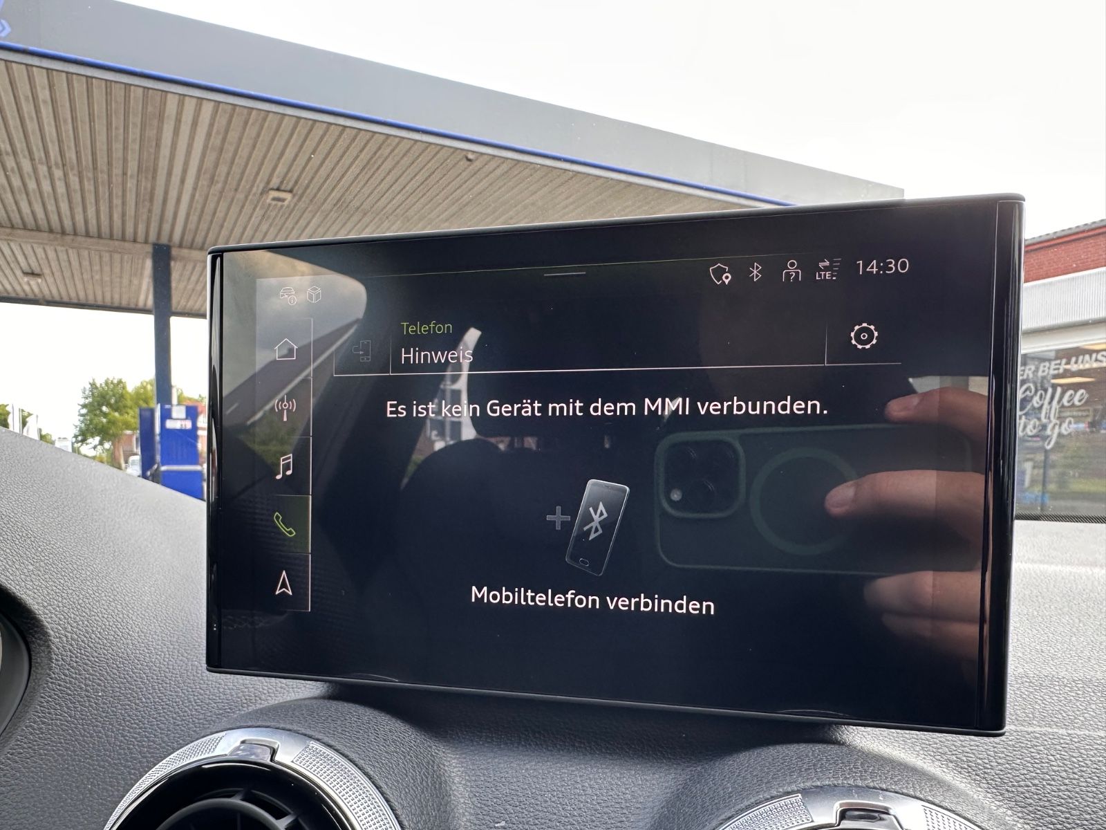 Fahrzeugabbildung Audi Q2 35 TDI S line S Tronic Matrix/Black/APP/Navi
