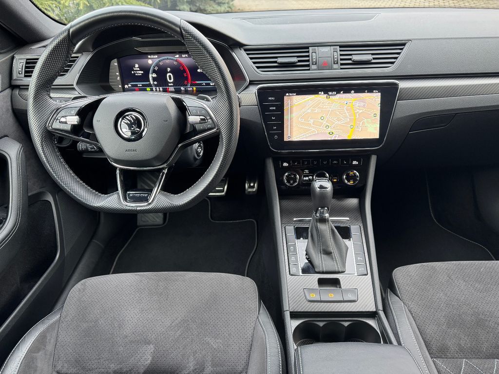 SKODA Superb Combi 2.0 TDI Sportline DSG SKODA Superb Combi 2.0 TDI Sportline DSG