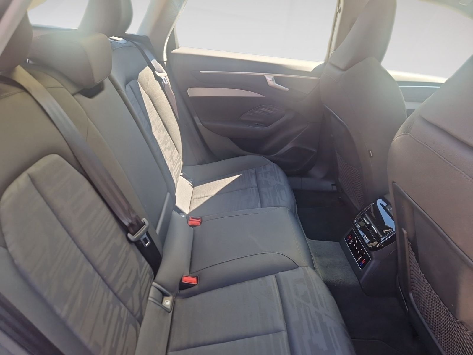 Audi A6 - Bild 10